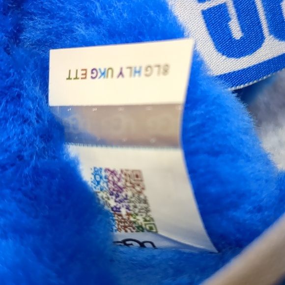 UGG Women's Oh Yeah Sheepskin Slippers in Dive Blue Sz 9 NWOT - Picture 9 of 11